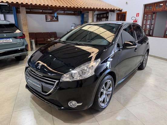PEUGEOT-208-2015