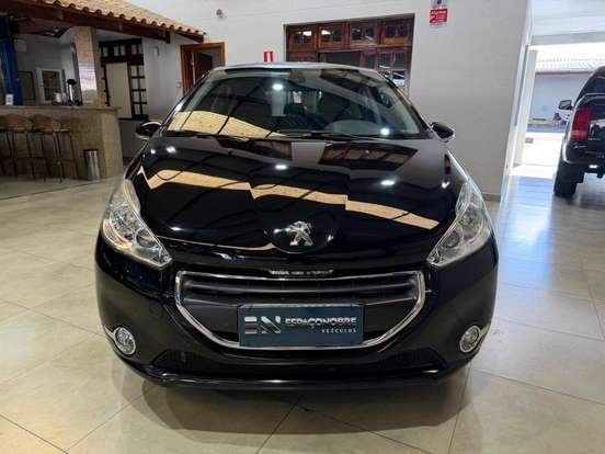 PEUGEOT-208-2015
