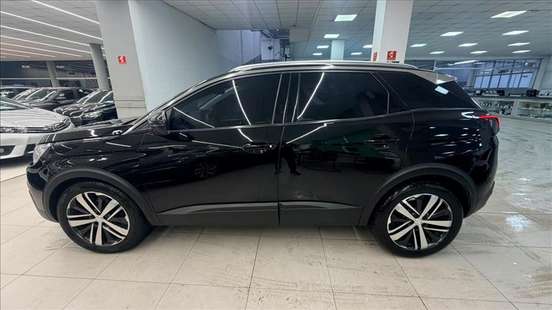 PEUGEOT-3008-2020