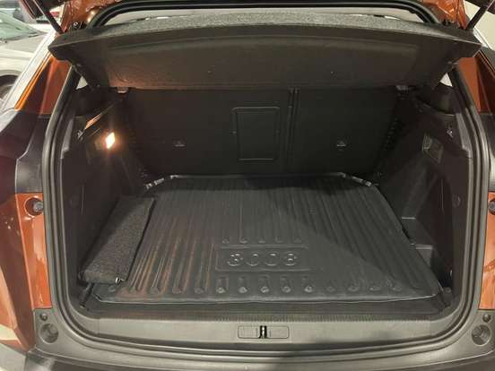 PEUGEOT-3008-2019