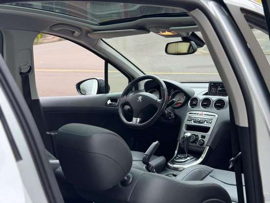 PEUGEOT-308-2013