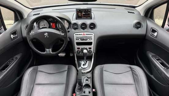 PEUGEOT-308-2013