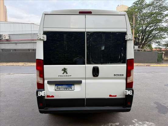 PEUGEOT-BOXER-2018