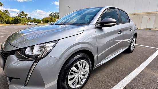 PEUGEOT-208-2023