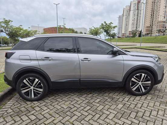 PEUGEOT-3008-2019