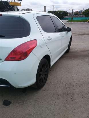 PEUGEOT-308-2012