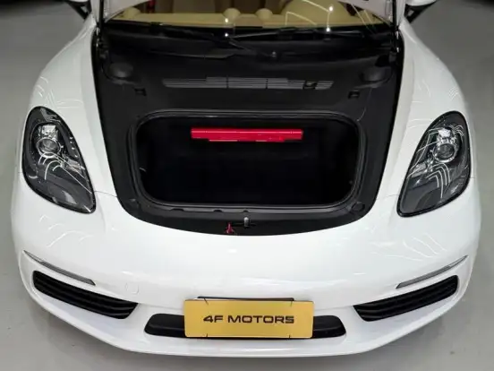 PORSCHE-718-2017