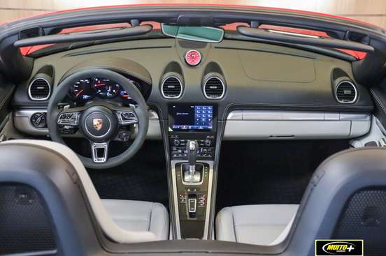 PORSCHE-718-2024