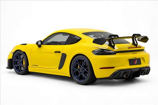 PORSCHE-718-2024