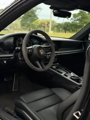 PORSCHE-911-2019