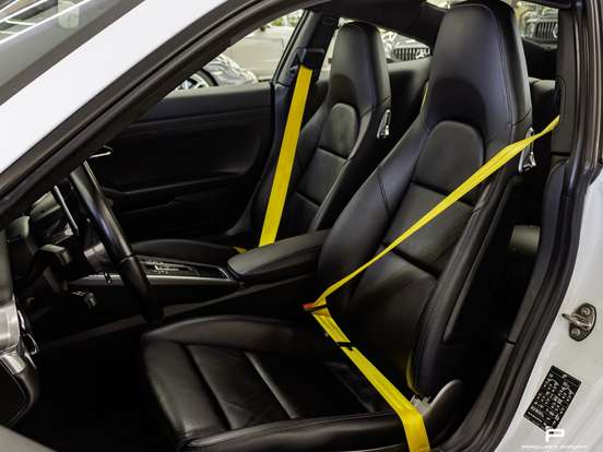 PORSCHE-911-2018