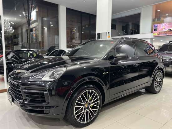 PORSCHE-CAYENNE-2020