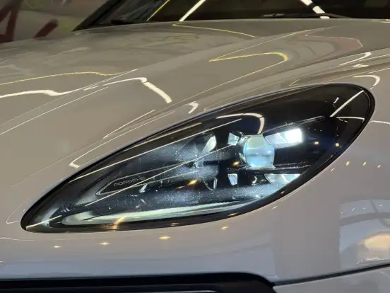 PORSCHE-MACAN-2022