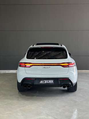 PORSCHE-MACAN-2022