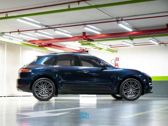 PORSCHE-MACAN-2021