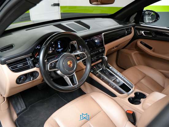PORSCHE-MACAN-2021