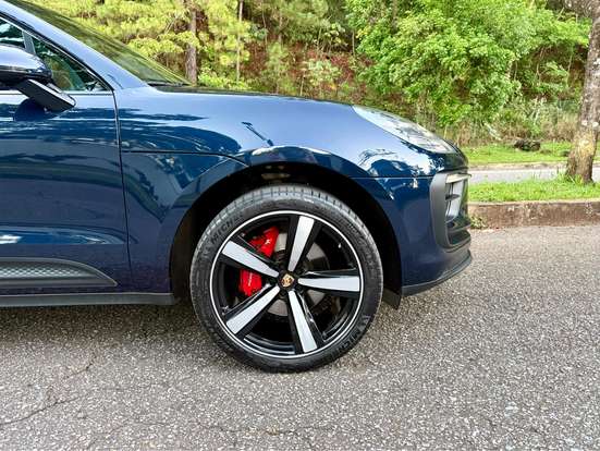 PORSCHE-MACAN-2022