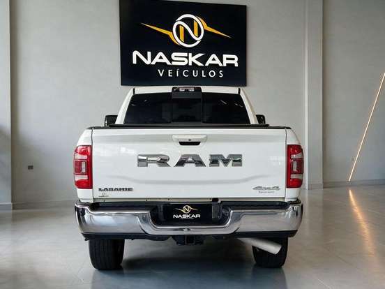 RAM-2500-6.7 I6 TURBO DIESEL LARAMIE CD 4X4 AUTOMÁTICO RAM-2500-2023