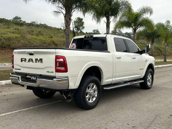 RAM-3500-6.7 I6 TURBO DIESEL LARAMIE CD 4X4 AUTOMÁTICO RAM-3500-2022