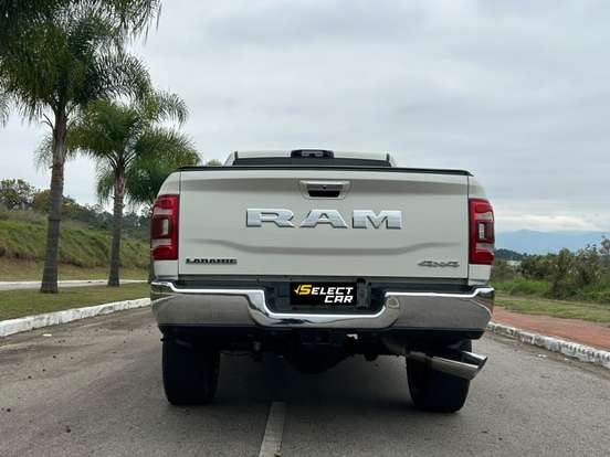 RAM-3500-6.7 I6 TURBO DIESEL LARAMIE CD 4X4 AUTOMÁTICO RAM-3500-2022