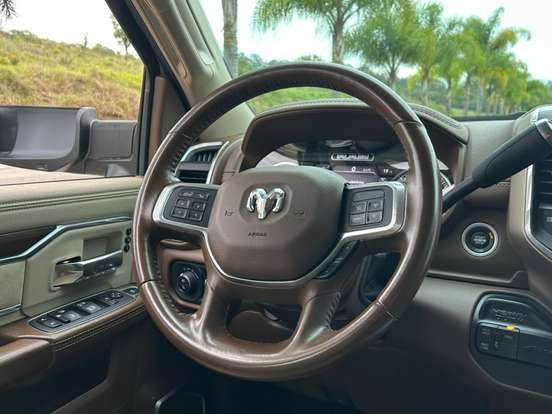 RAM-3500-6.7 I6 TURBO DIESEL LARAMIE CD 4X4 AUTOMÁTICO RAM-3500-2022