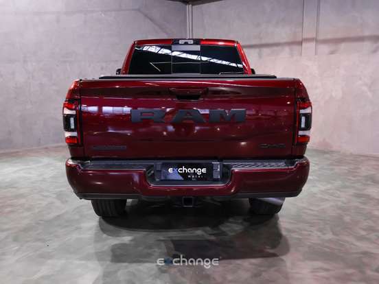 RAM-3500-6.7 I6 TURBO DIESEL LARAMIE NIGHT EDITION CD 4X4 AUTOMÁTICO RAM-3500-2022