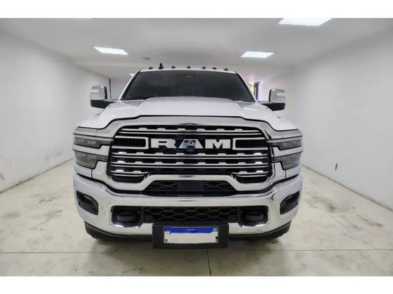 RAM 3500 6.7 I6 TURBO DIESEL LIMITED LONGHORN CD 4X4  AUTOMÁTICO
