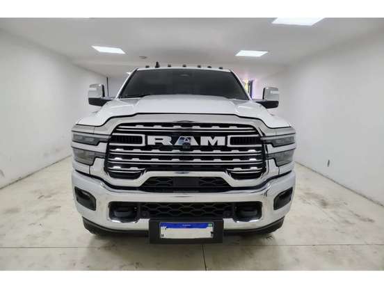 RAM-3500-6.7 I6 TURBO DIESEL LIMITED LONGHORN CD 4X4 AUTOMÁTICO RAM-3500-2025