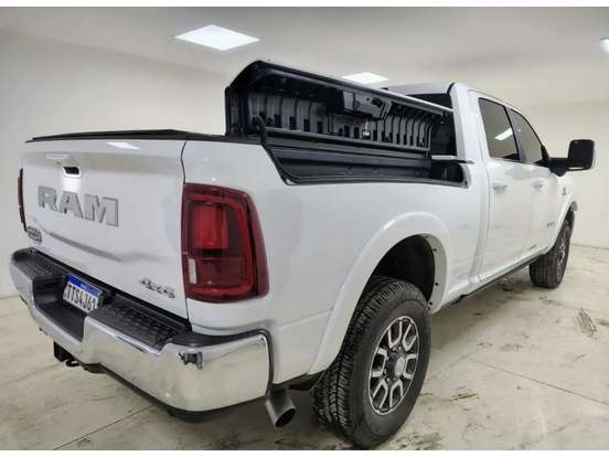 RAM-3500-6.7 I6 TURBO DIESEL LIMITED LONGHORN CD 4X4 AUTOMÁTICO RAM-3500-2025