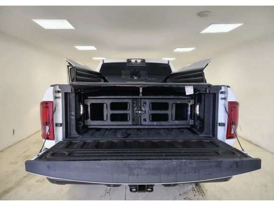 RAM-3500-6.7 I6 TURBO DIESEL LIMITED LONGHORN CD 4X4 AUTOMÁTICO RAM-3500-2025