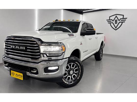 RAM 3500 6.7 I6 TURBO DIESEL LIMITED LONGHORN CD 4X4  AUTOMÁTICO