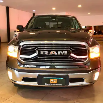 RAM-CLASSIC-5.7 V8 GASOLINA LARAMIE CD 4X4 AUTOMÁTICO RAM-CLASSIC-2023