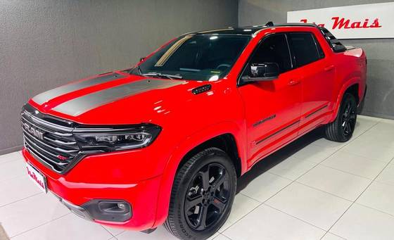 RAM RAMPAGE 2.0 HURRICANE 4 TURBO GASOLINA R/T 4X4 AUTOMÁTICO