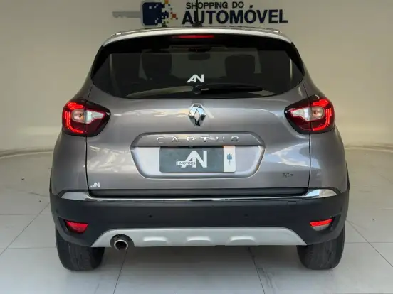 RENAULT-CAPTUR-2021