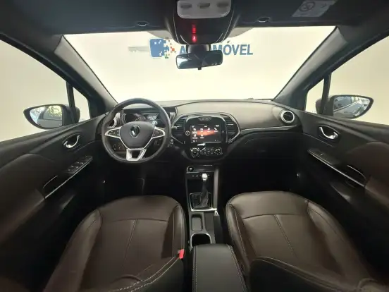 RENAULT-CAPTUR-2021