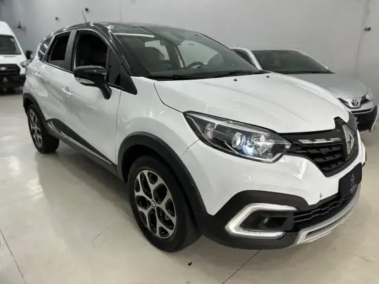 RENAULT-CAPTUR-2021
