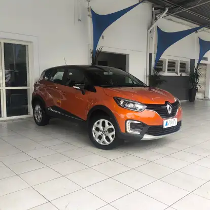 RENAULT-CAPTUR-2017