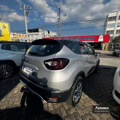 RENAULT-CAPTUR-2023