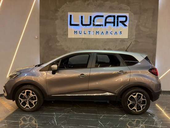RENAULT-CAPTUR-2021