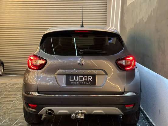 RENAULT-CAPTUR-2021