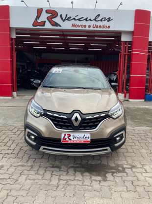 RENAULT-CAPTUR-2021