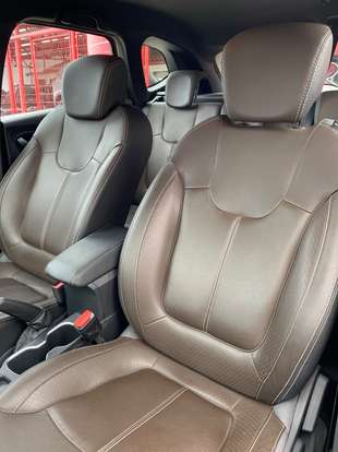 RENAULT-CAPTUR-2021