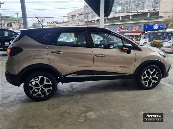 RENAULT-CAPTUR-2022
