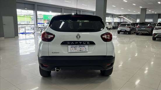 RENAULT-CAPTUR-2019
