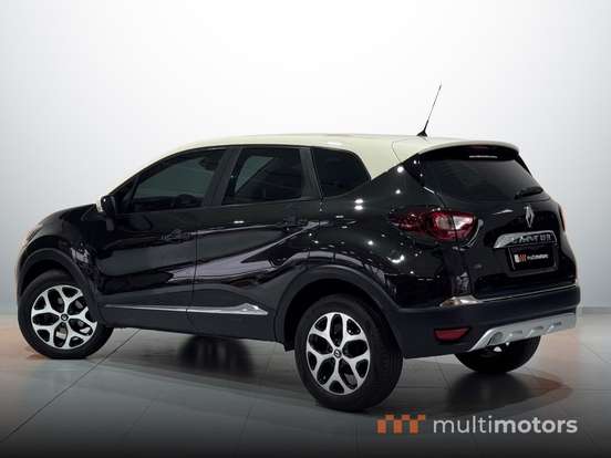 RENAULT-CAPTUR-2017
