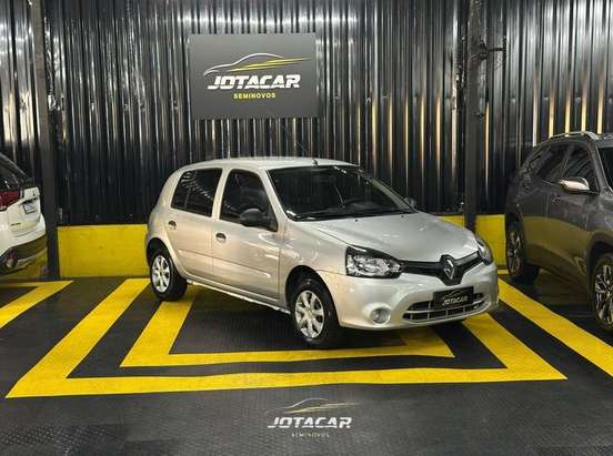 RENAULT-CLIO-2014