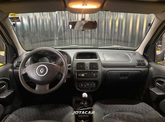 RENAULT-CLIO-2014