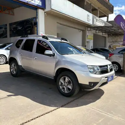 RENAULT-DUSTER-2018