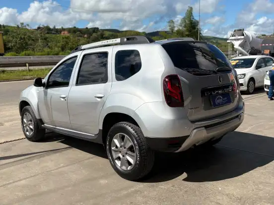 RENAULT-DUSTER-1.6 16V SCE FLEX DYNAMIQUE MANUAL RENAULT-DUSTER-2018
