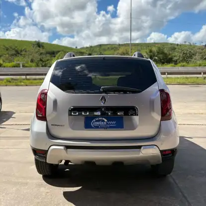 RENAULT-DUSTER-2018
